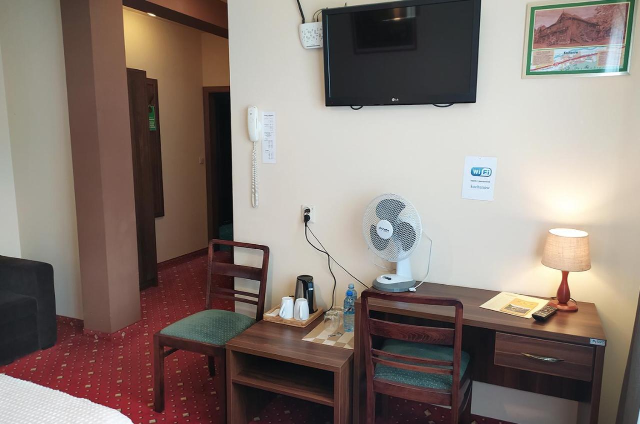 Hotel Kochanow Kochanow  ภายนอก รูปภาพ